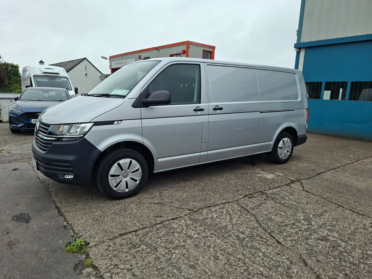 2022 Volkswagen Transporter 4Motion - Image 4