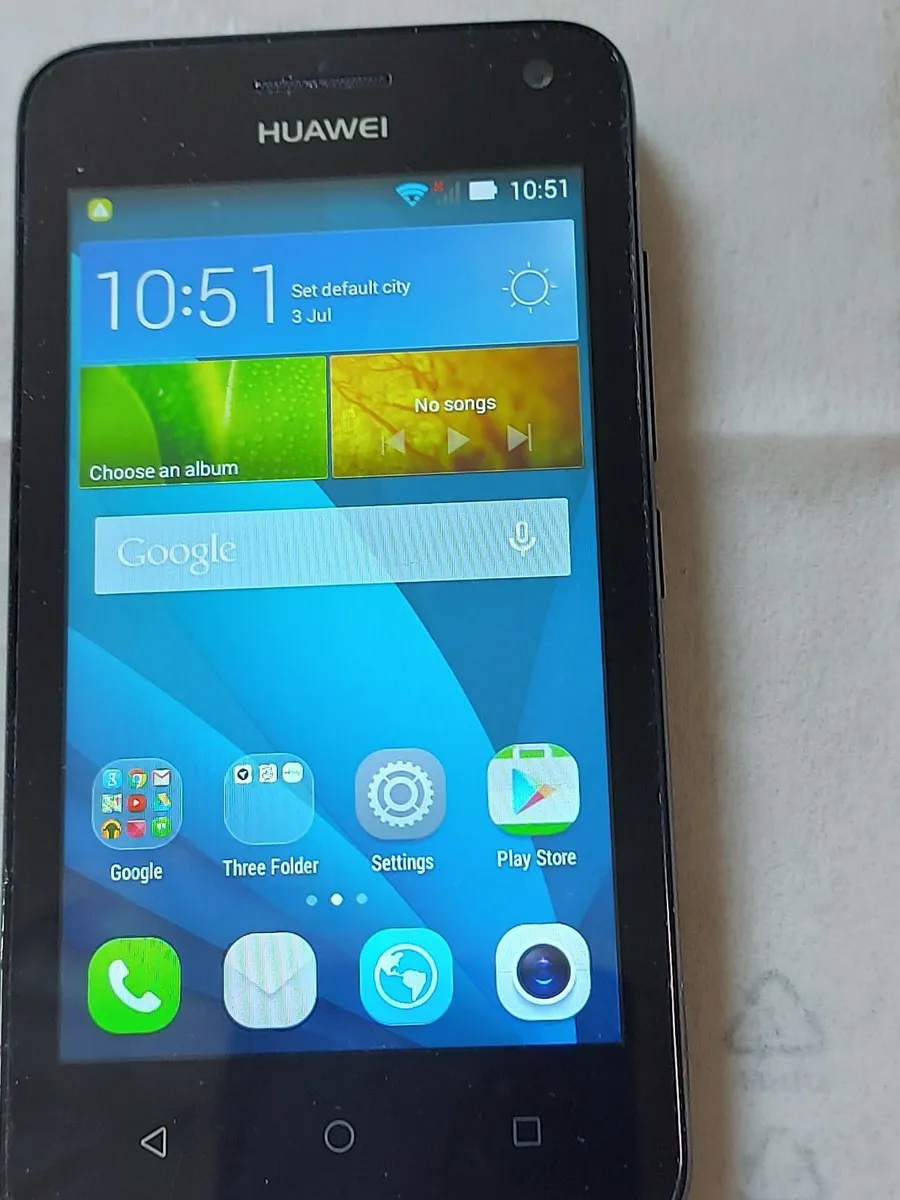 HUAWEI Mobile Phone, Model Y360-U31, Possibly 3 ne - Image 1