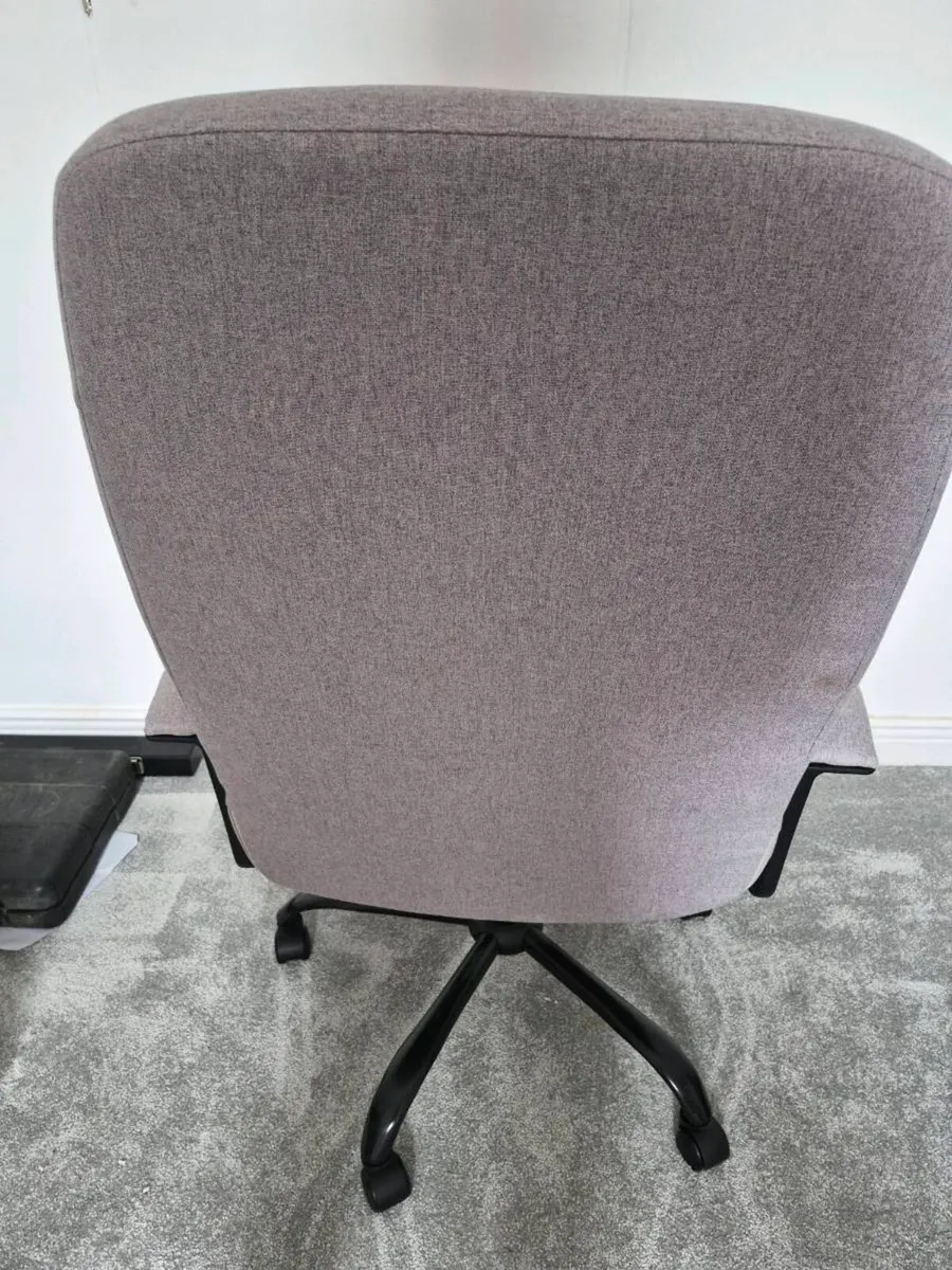 *** OFFICE CHAIR FOR FREE***** - Image 3