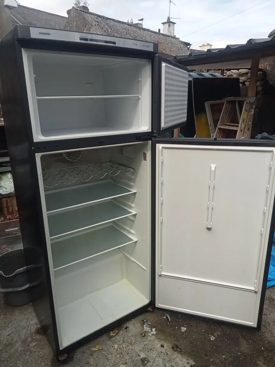 Fridge freezer - Image 3