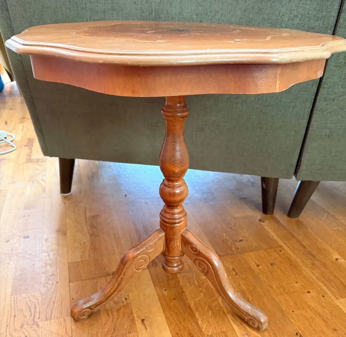 Italian Style Marquetry Pedestal Side Table - Image 1