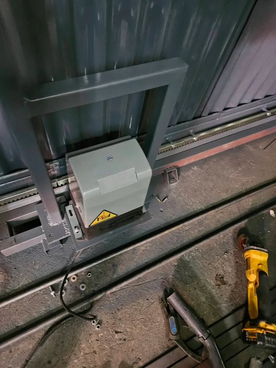 Electric roller gate wifi control - Image 2