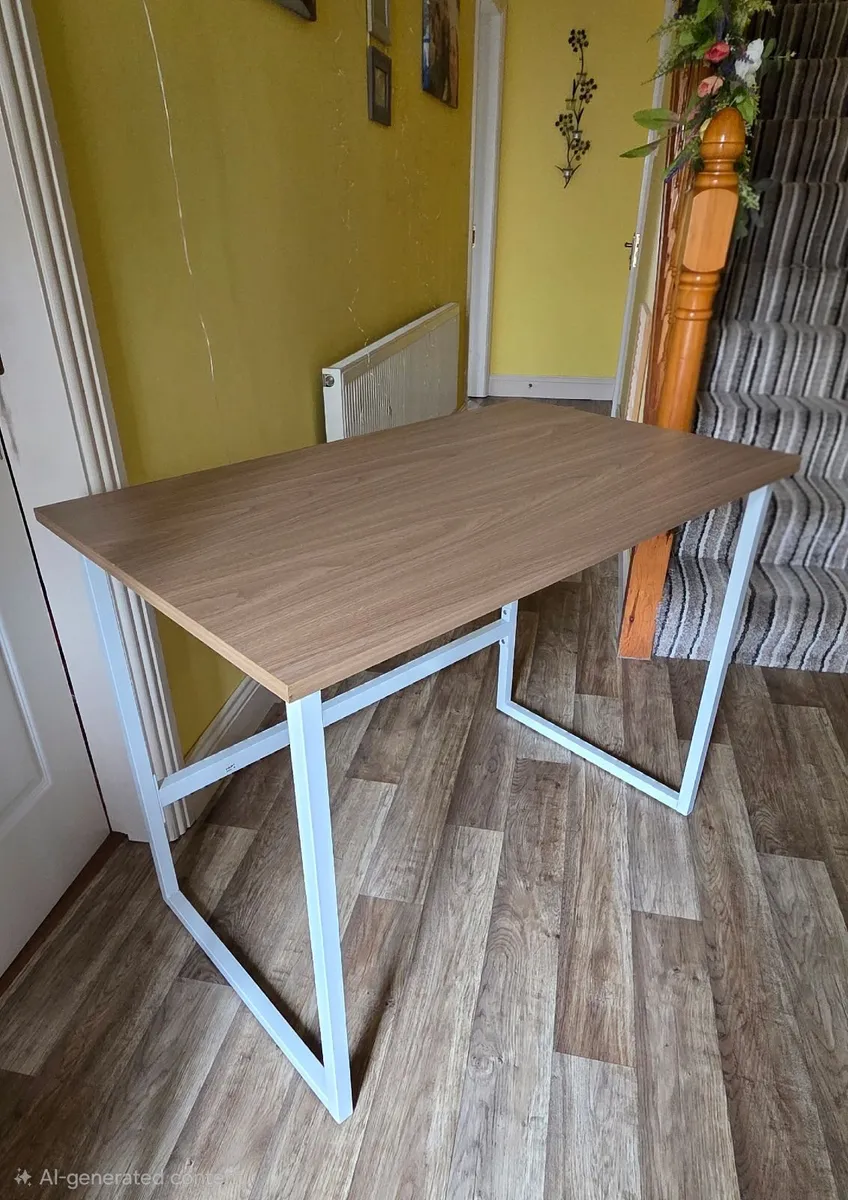 Desk/table - Image 1