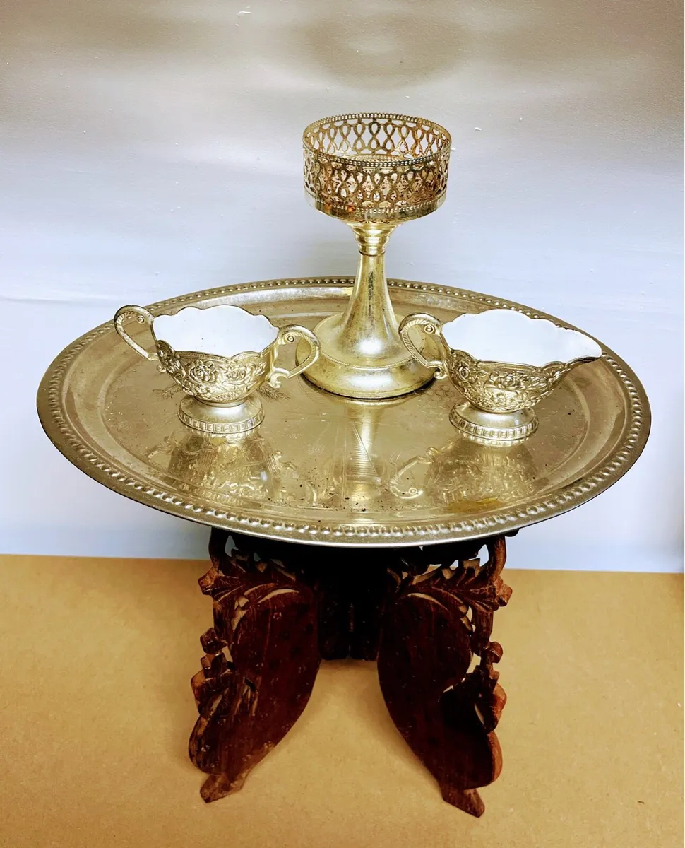 Vintage set and stand - Image 1