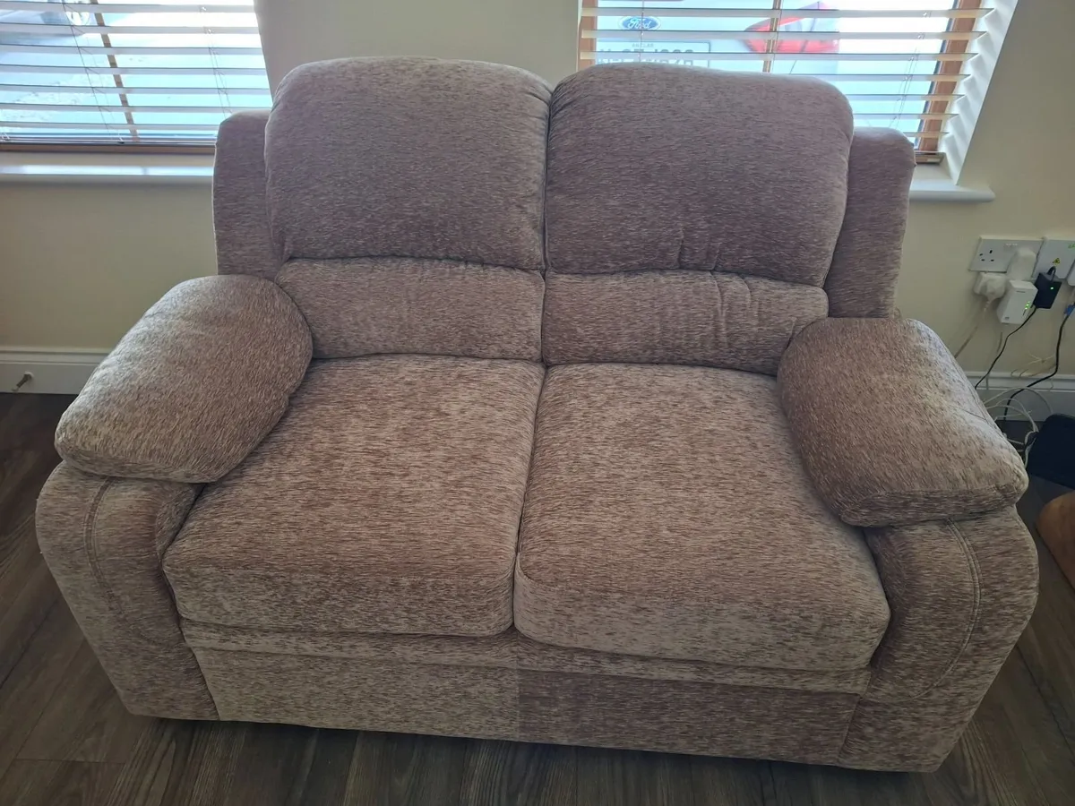Couch - Image 4