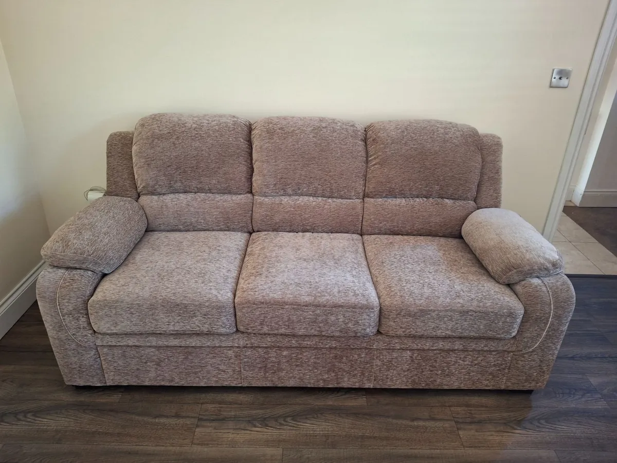 Couch - Image 3