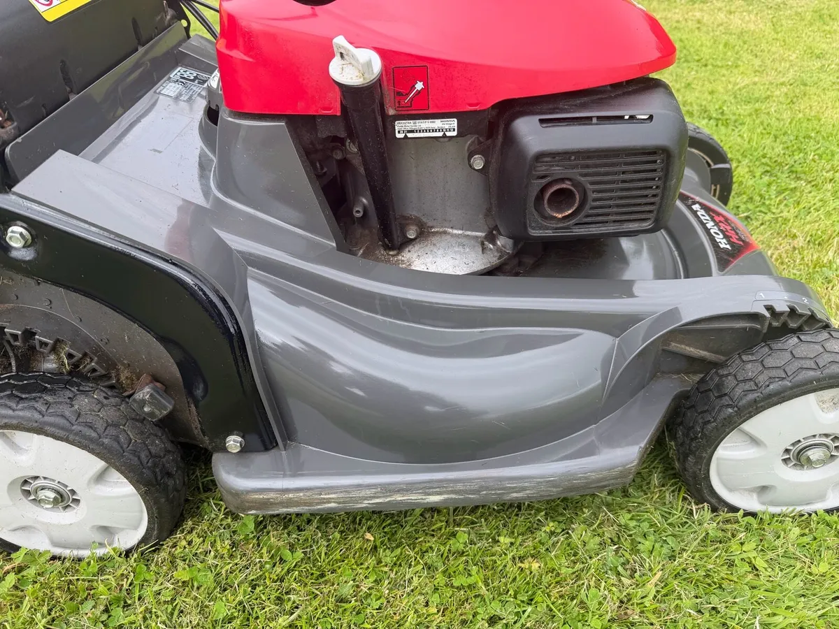 Honda lawnmower - Image 3