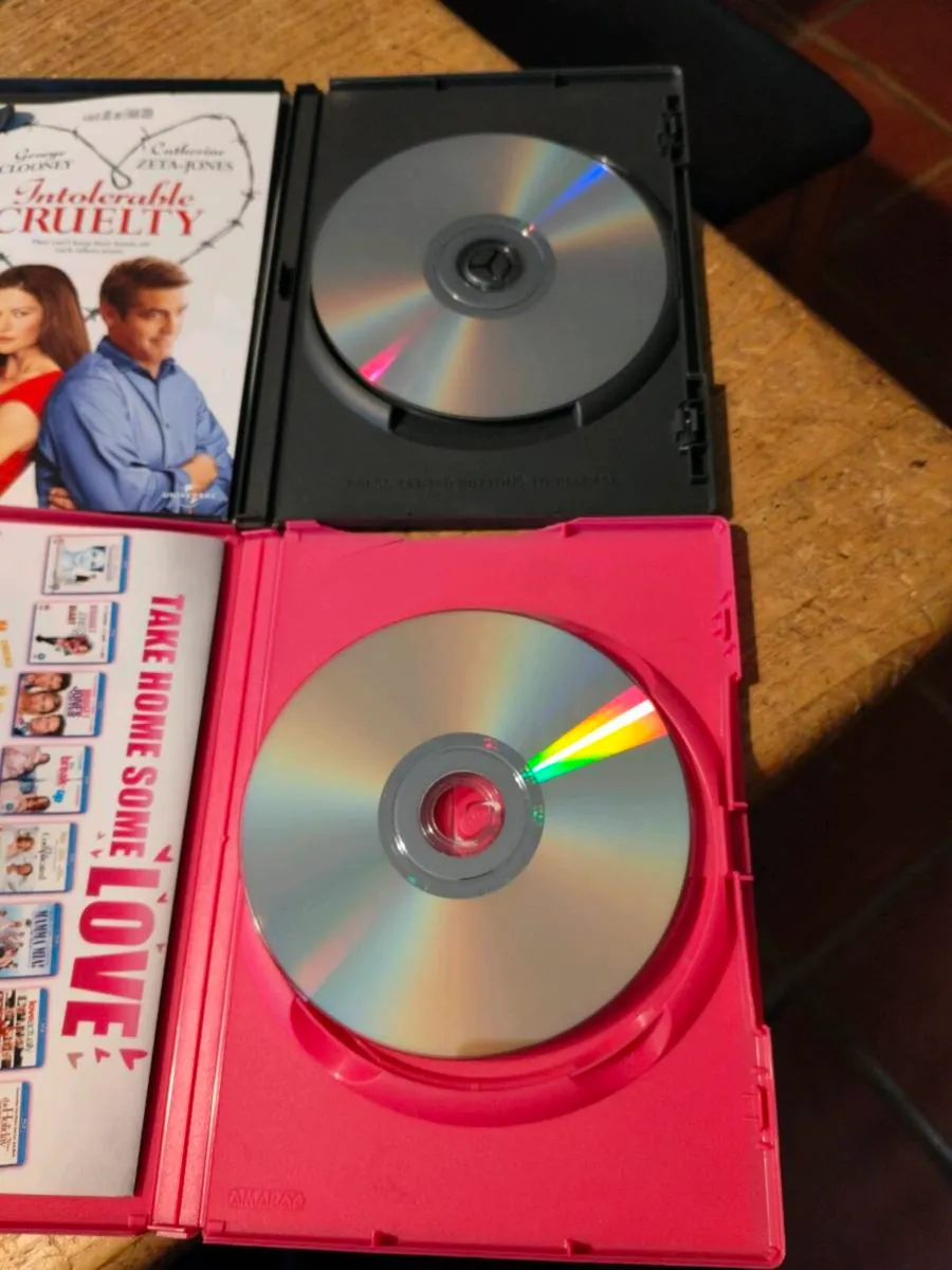 Dvds, Bridesmaids, intorelable cruelty. Great cond - Image 4