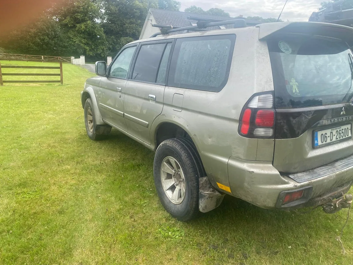 06 mitsubishi pajero sport - Image 2