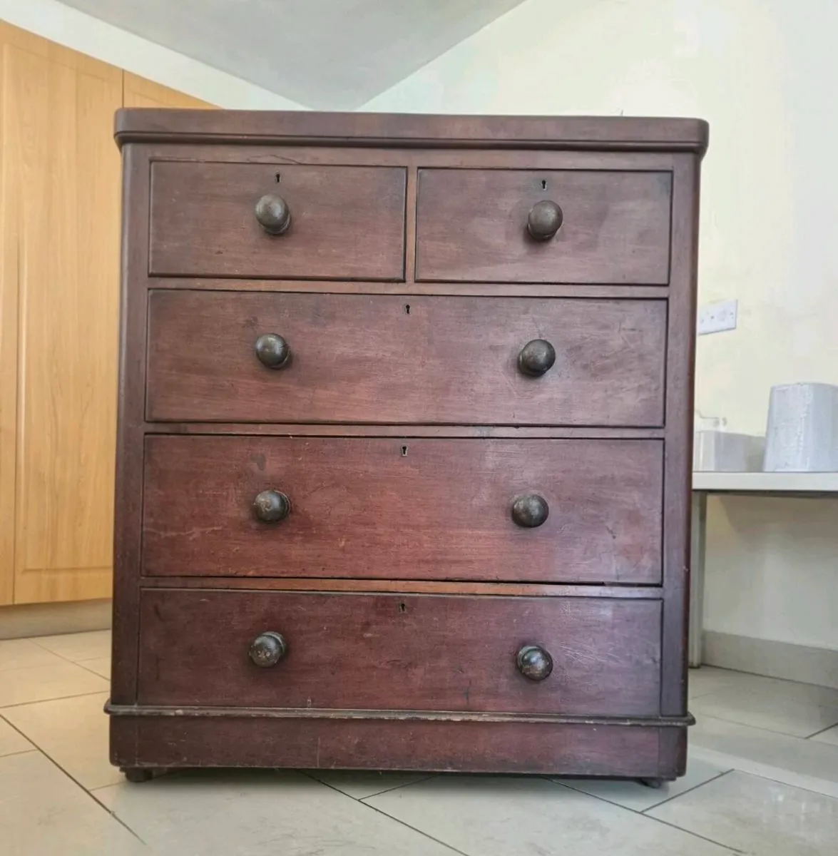Antique chest of drawers - Image 1