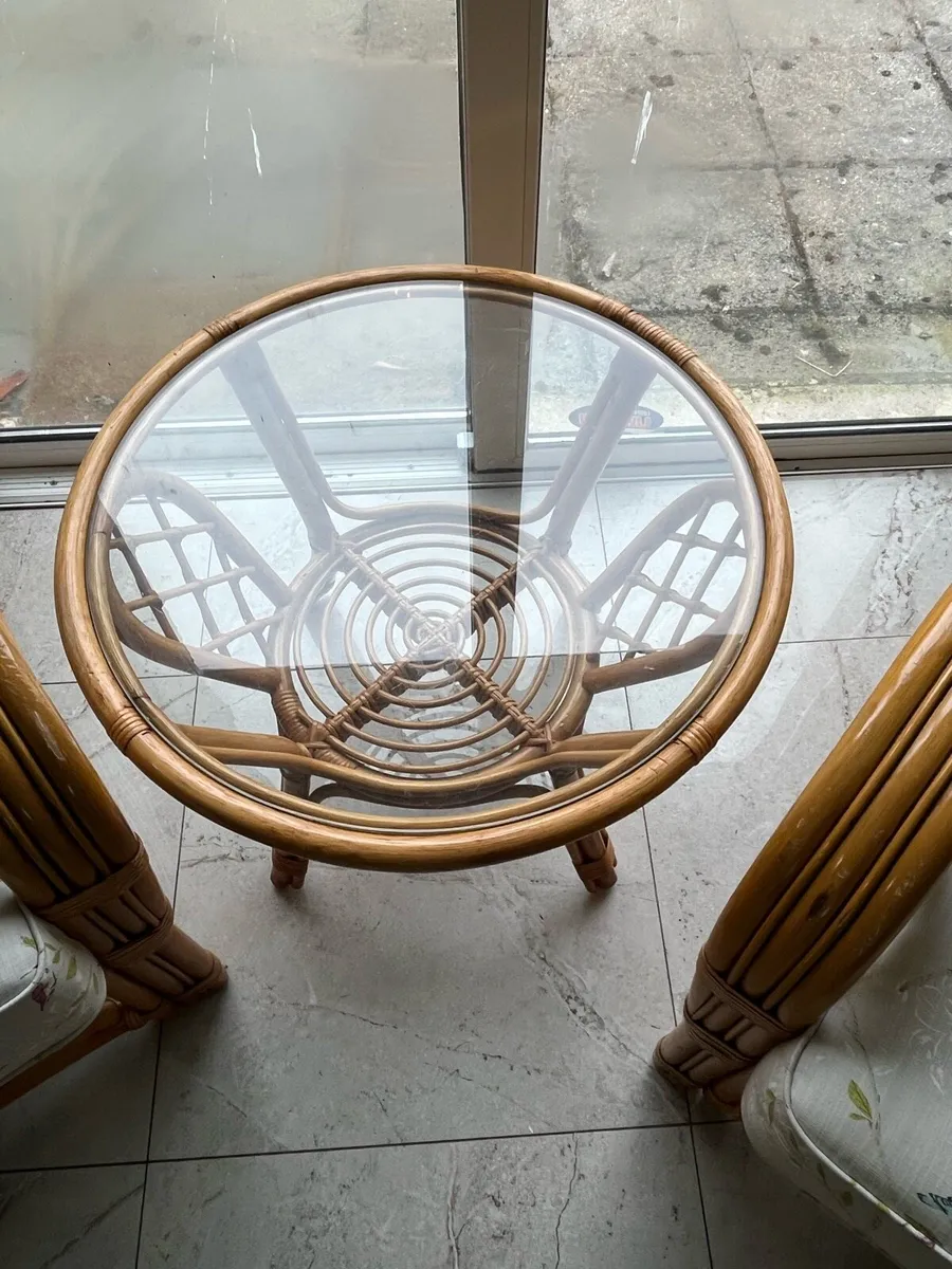 Wickers armchairs and table - Image 2
