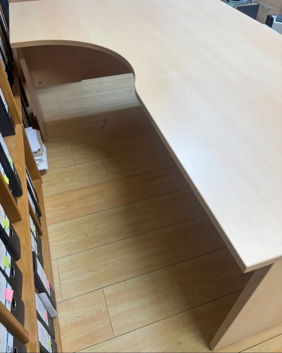 Office Desk - Image 1