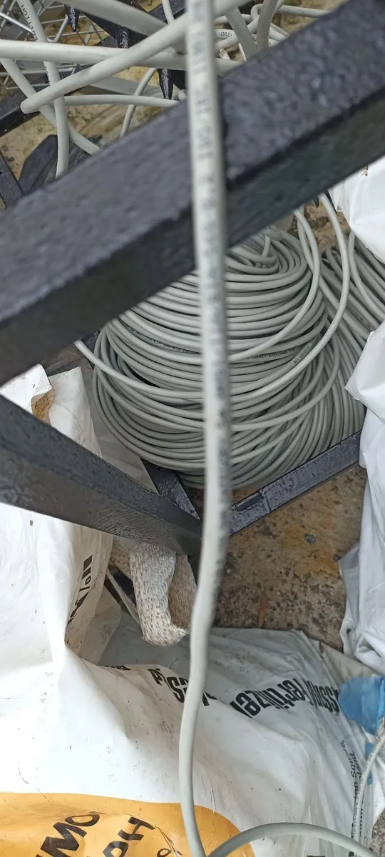 Roll of Data Cable - Image 2
