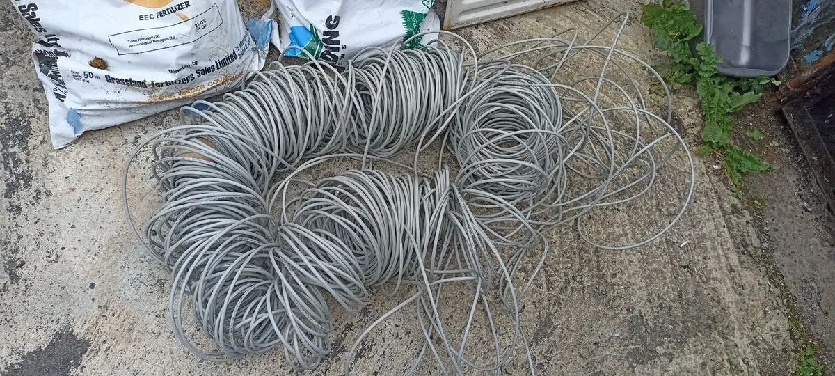 Roll of Data Cable - Image 4