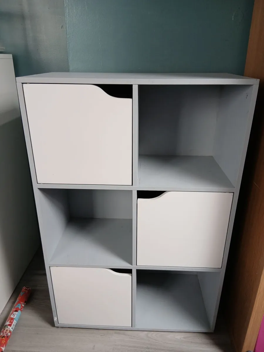 Shelving unit