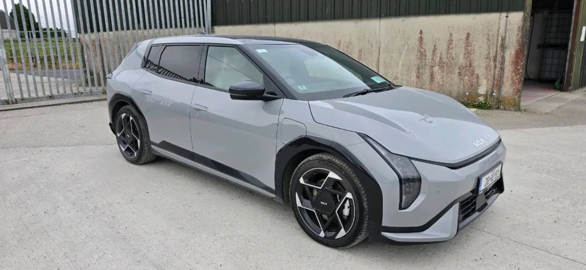 KIA EV4 GT LINE Only 2500 km - Image 3