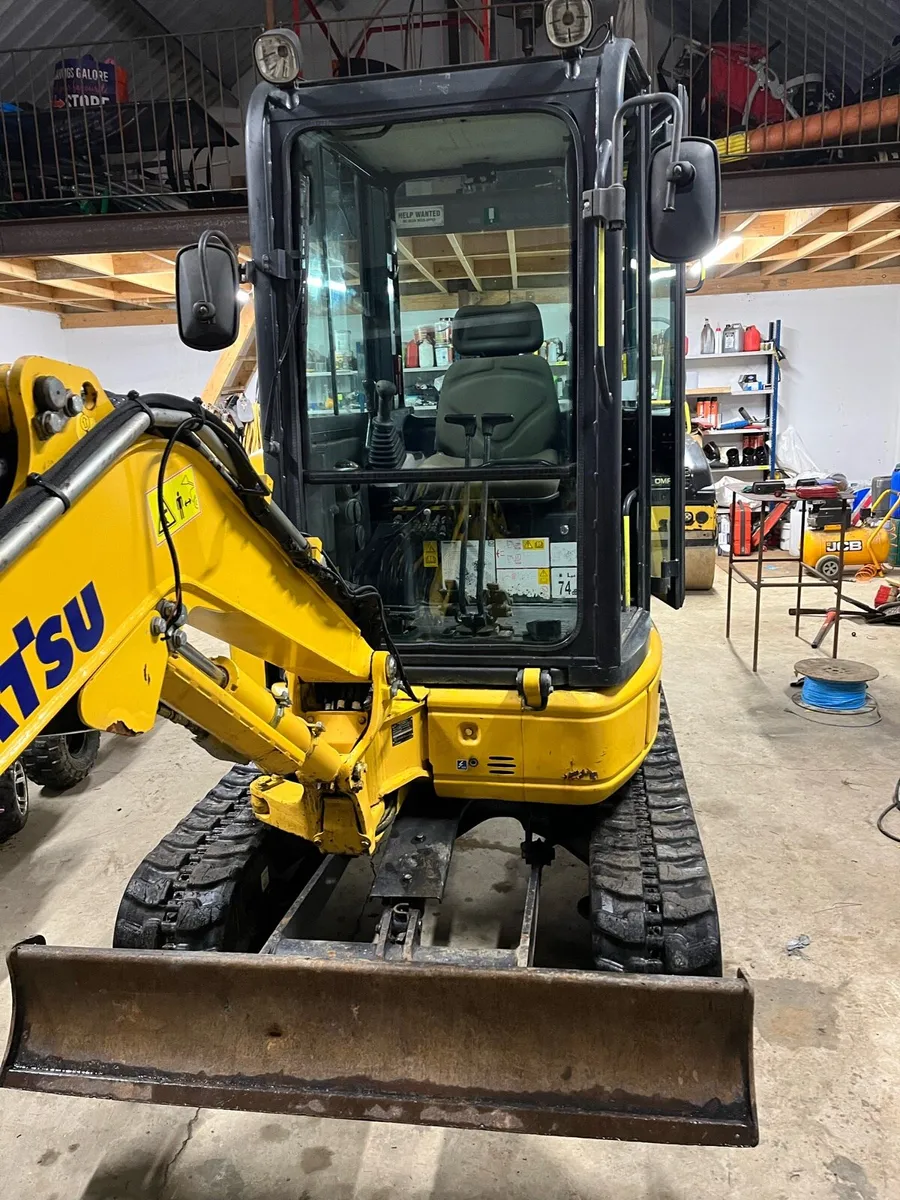 Komatsu 2.6 ton - Image 4
