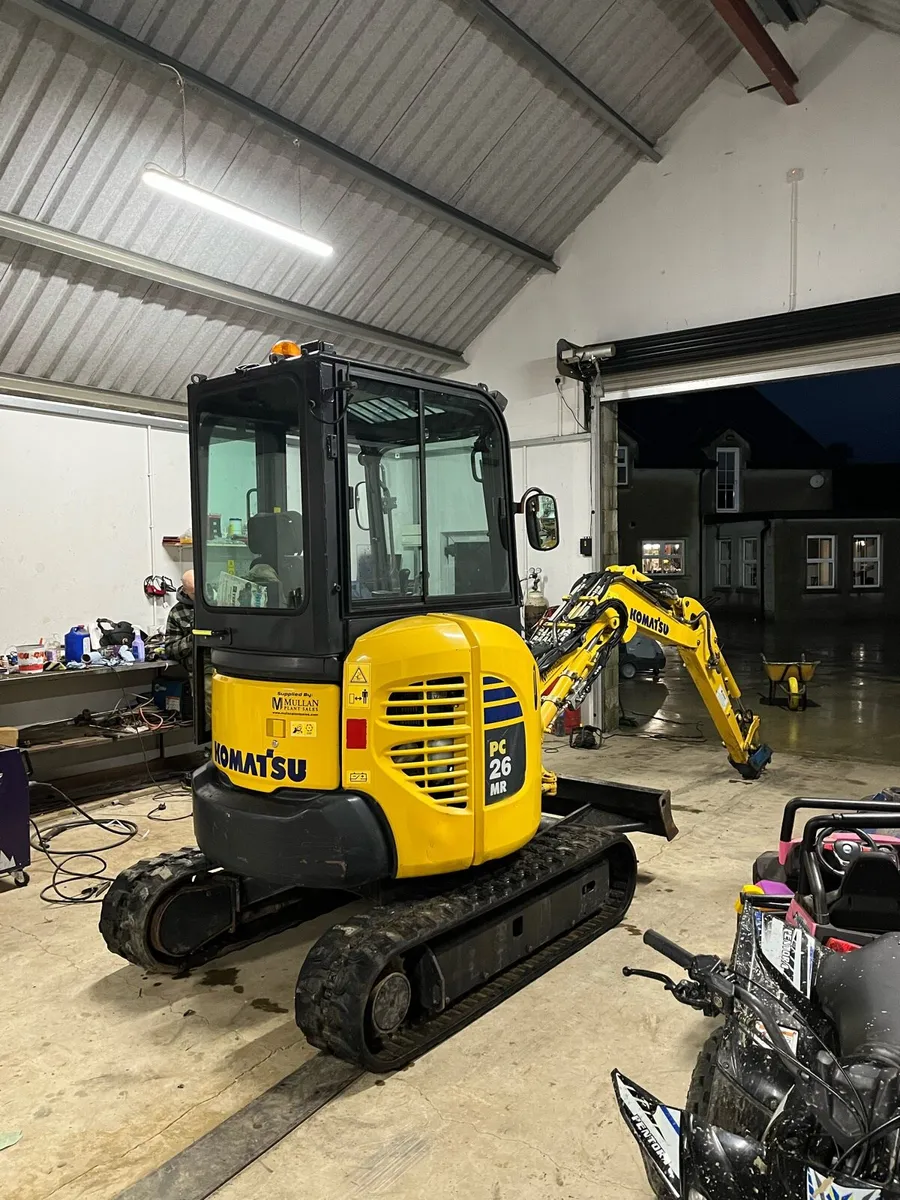 Komatsu 2.6 ton - Image 1