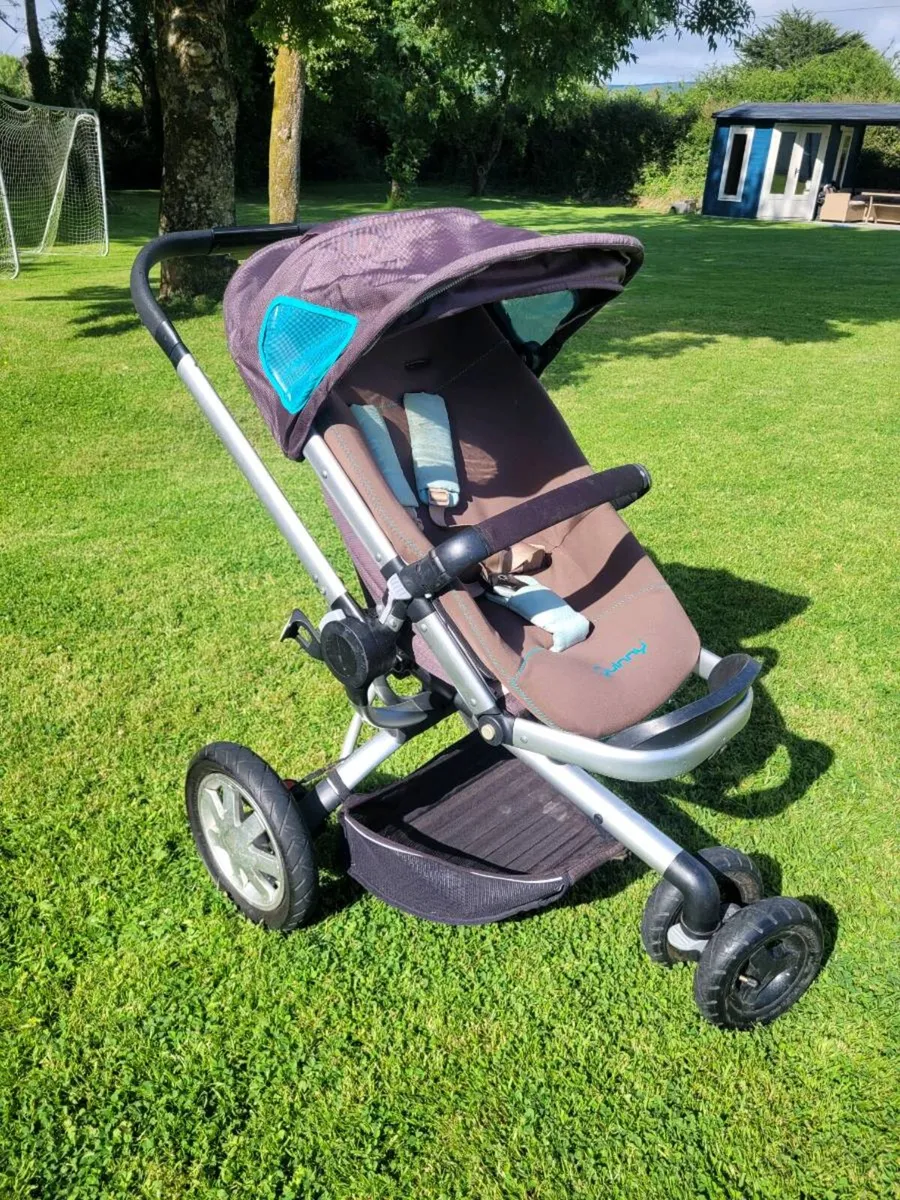 Quinny baby buggy - Image 1