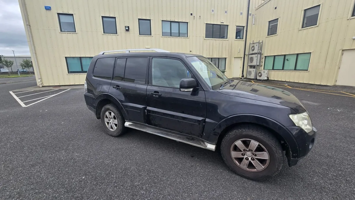 2008 Mitsubishi Pajero 3.2 DIESEL - LWB - 4x4 - Image 2