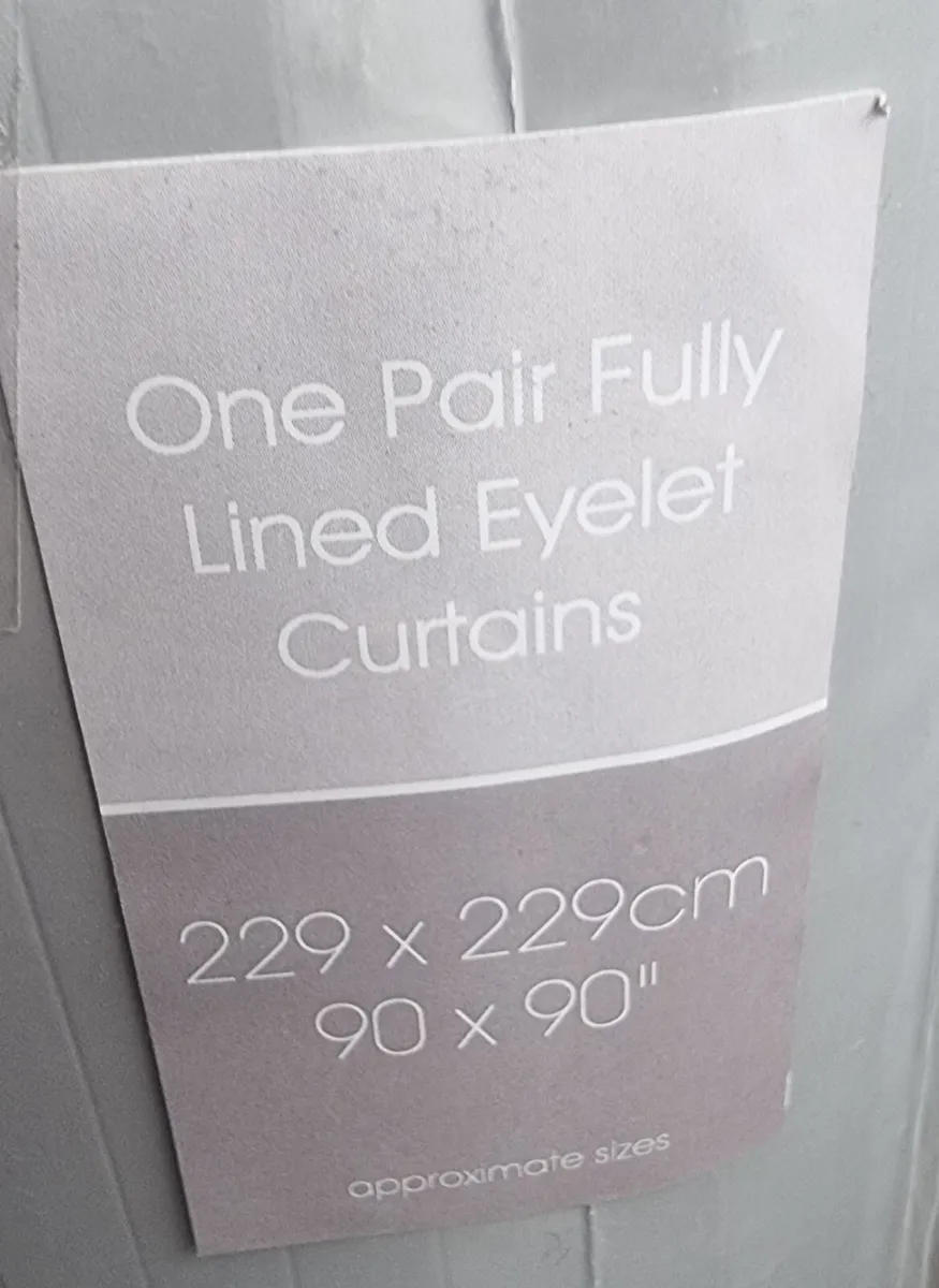 Curtains - Image 1