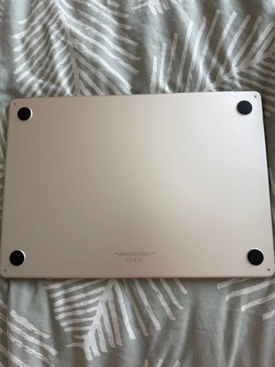 MacBook Air 15 M3 2024 | Excellent Condition, looks and works like new - Image 4