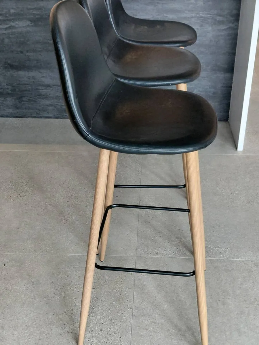 Bar stools - Image 1