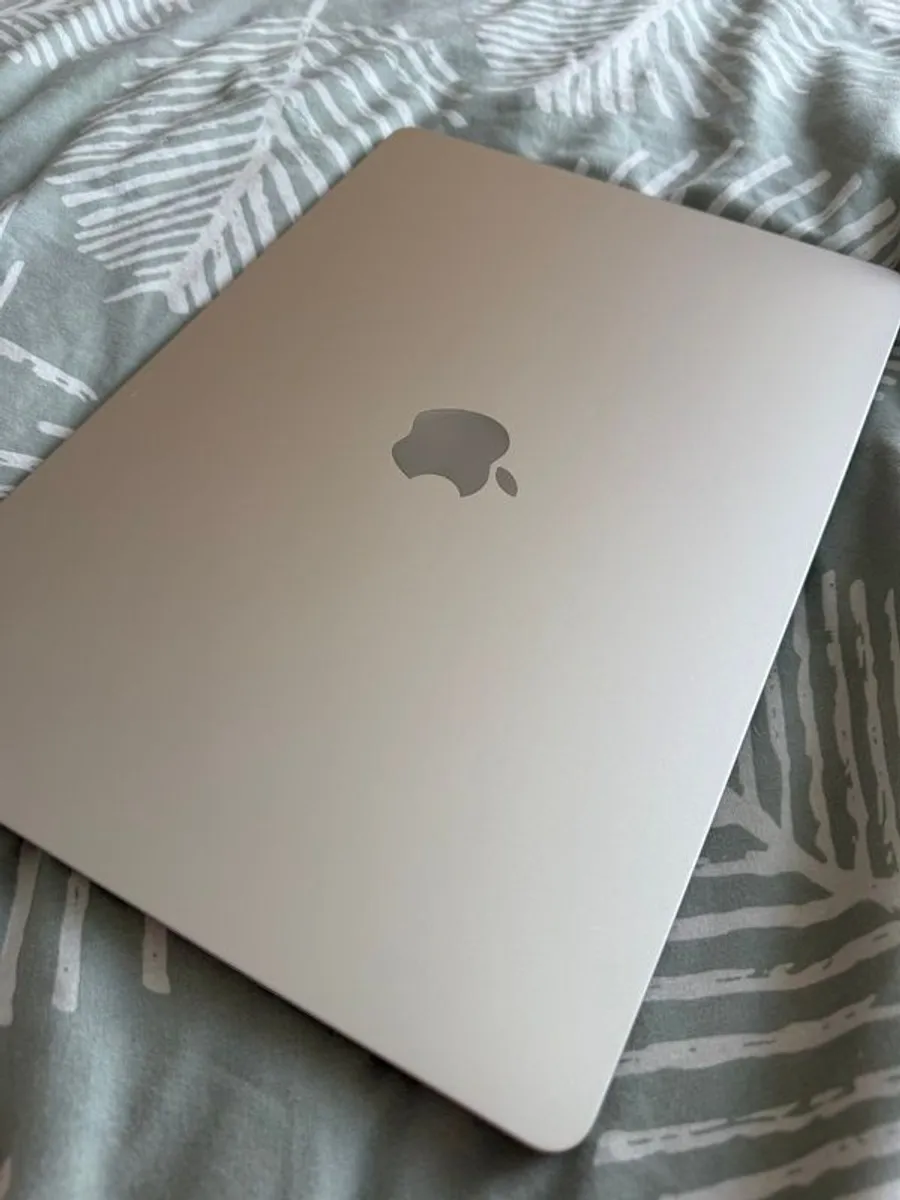 MacBook Air 15 inch M3 2024 | Excellent Condition, looks and works like new - Image 2