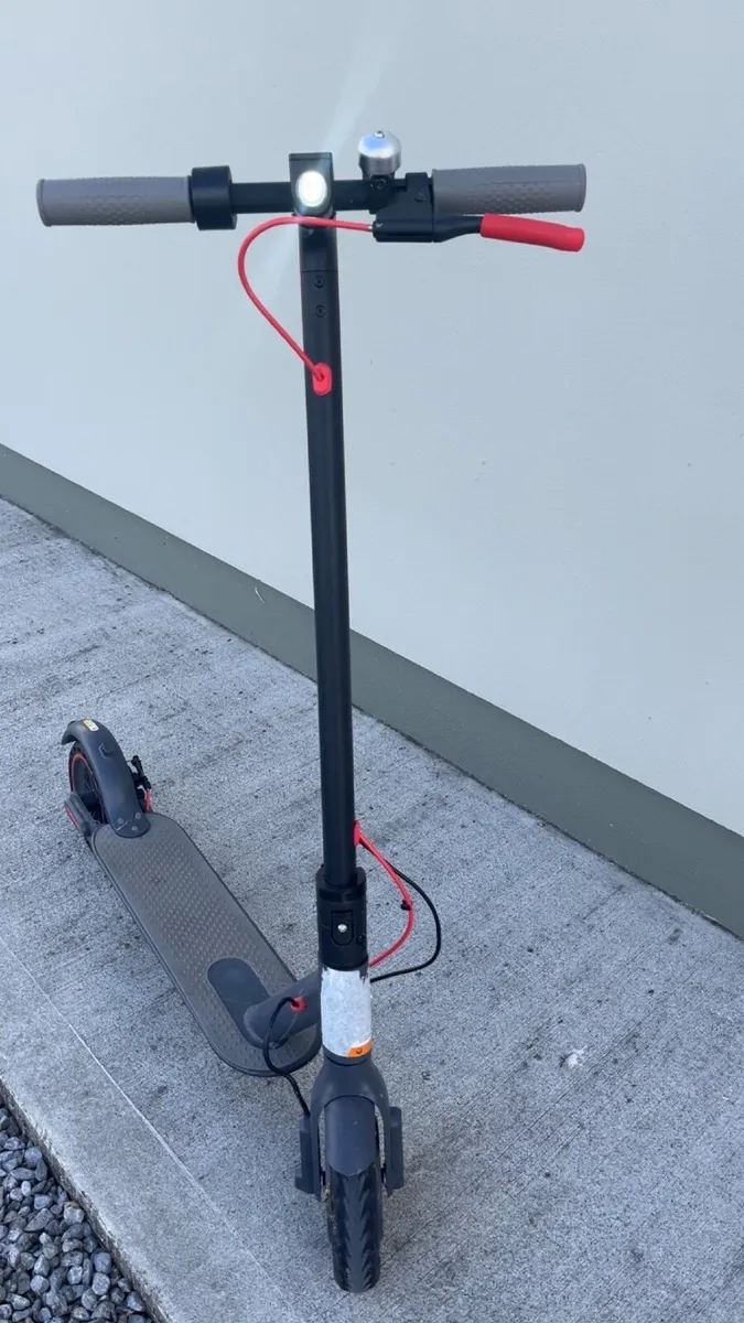 Xaoimi E scooter - Image 3