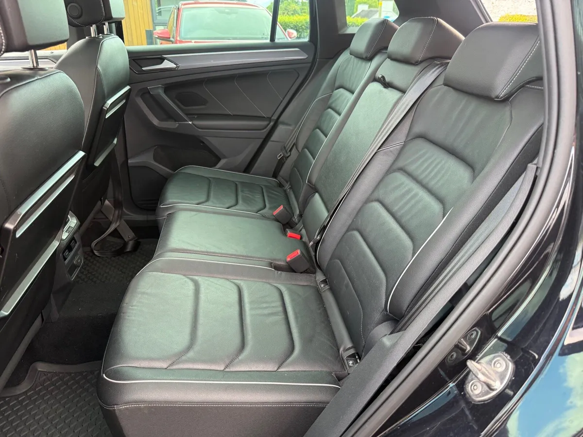 2016 VW TIGUAN 2.0 TDi 150 4Motion R-Line 5dr DSG - Image 4