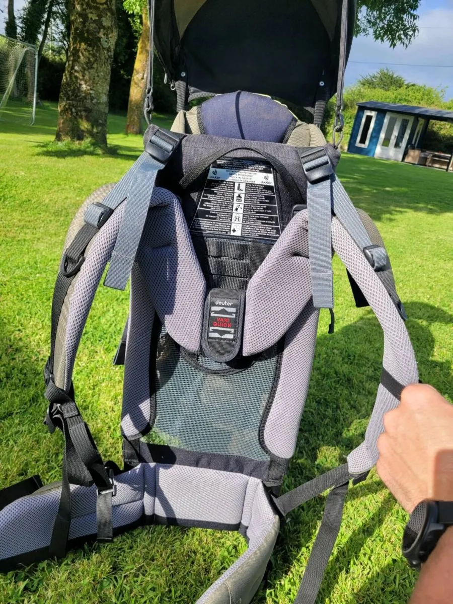 Deuter baby carrier - Image 4