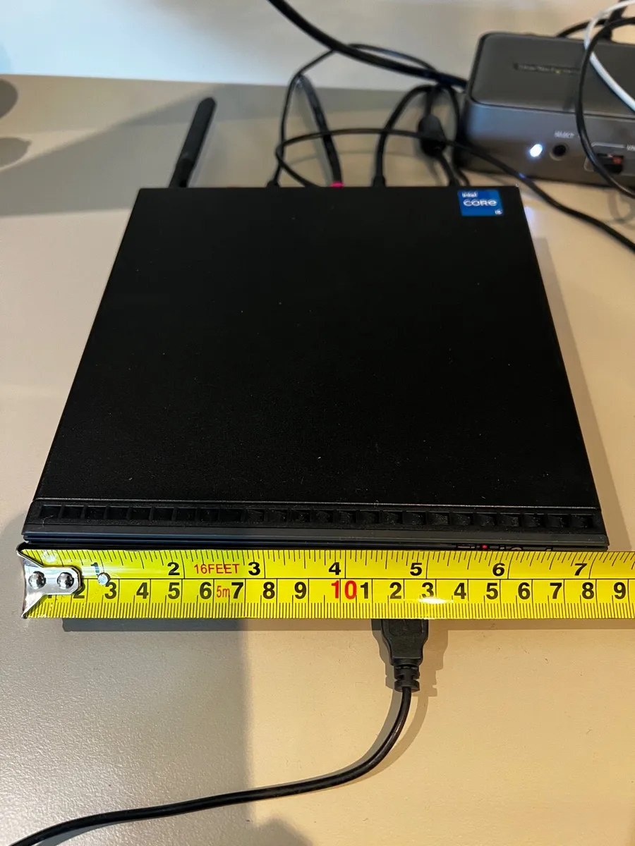 Lenovo M70Q Tiny PC - Image 2