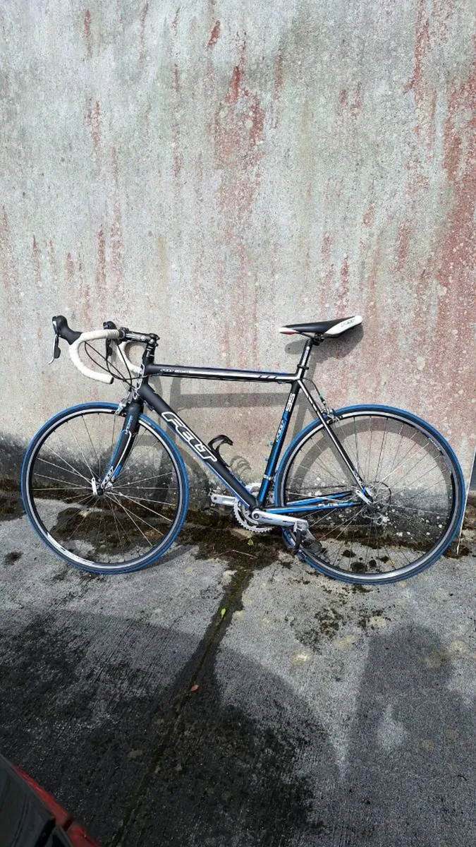Felt F95 Road Bike - Image 1