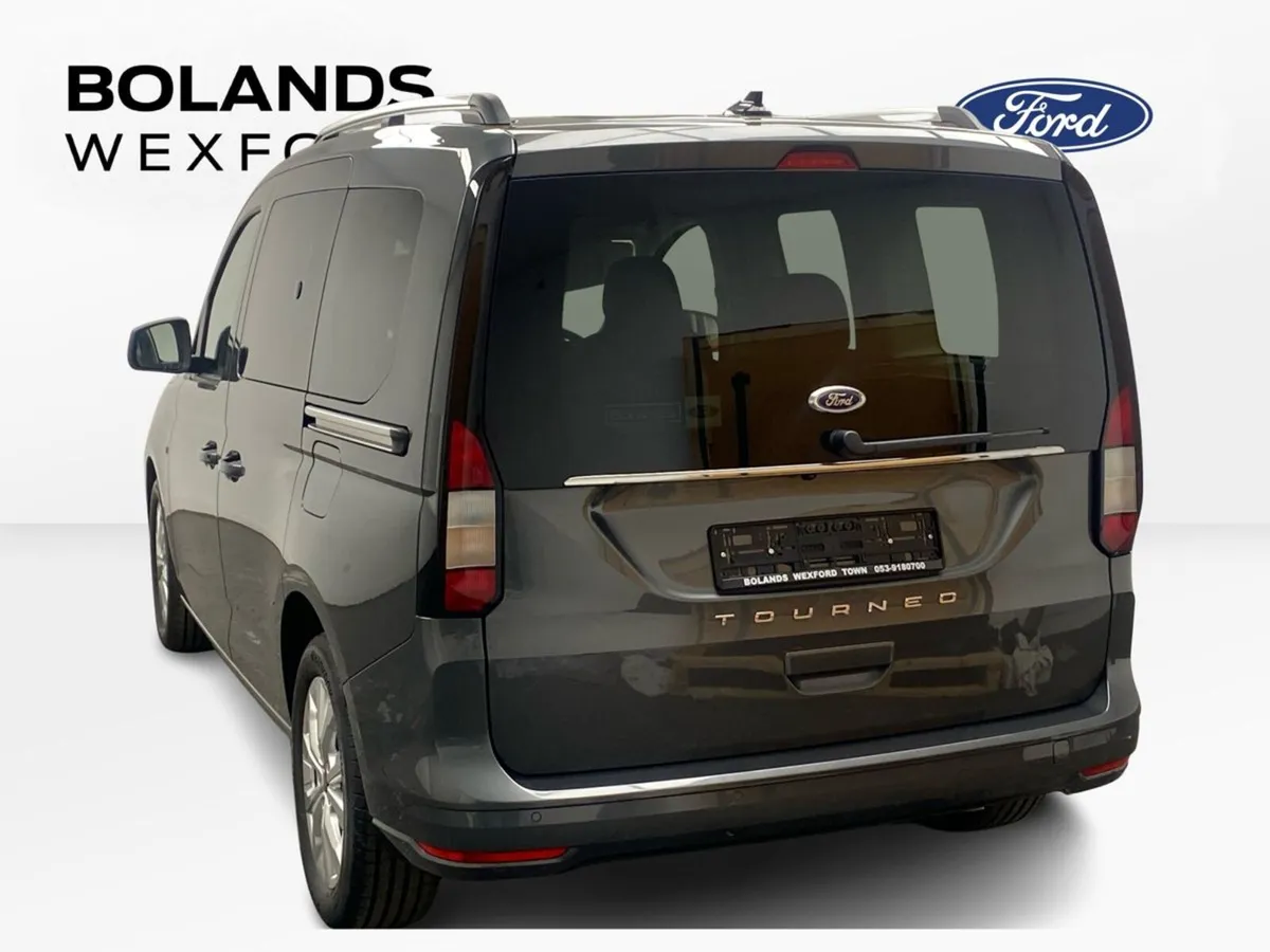 Ford Tourneo Connect TTITANIUM SWB L1 2.0L EcoBlue - Image 3