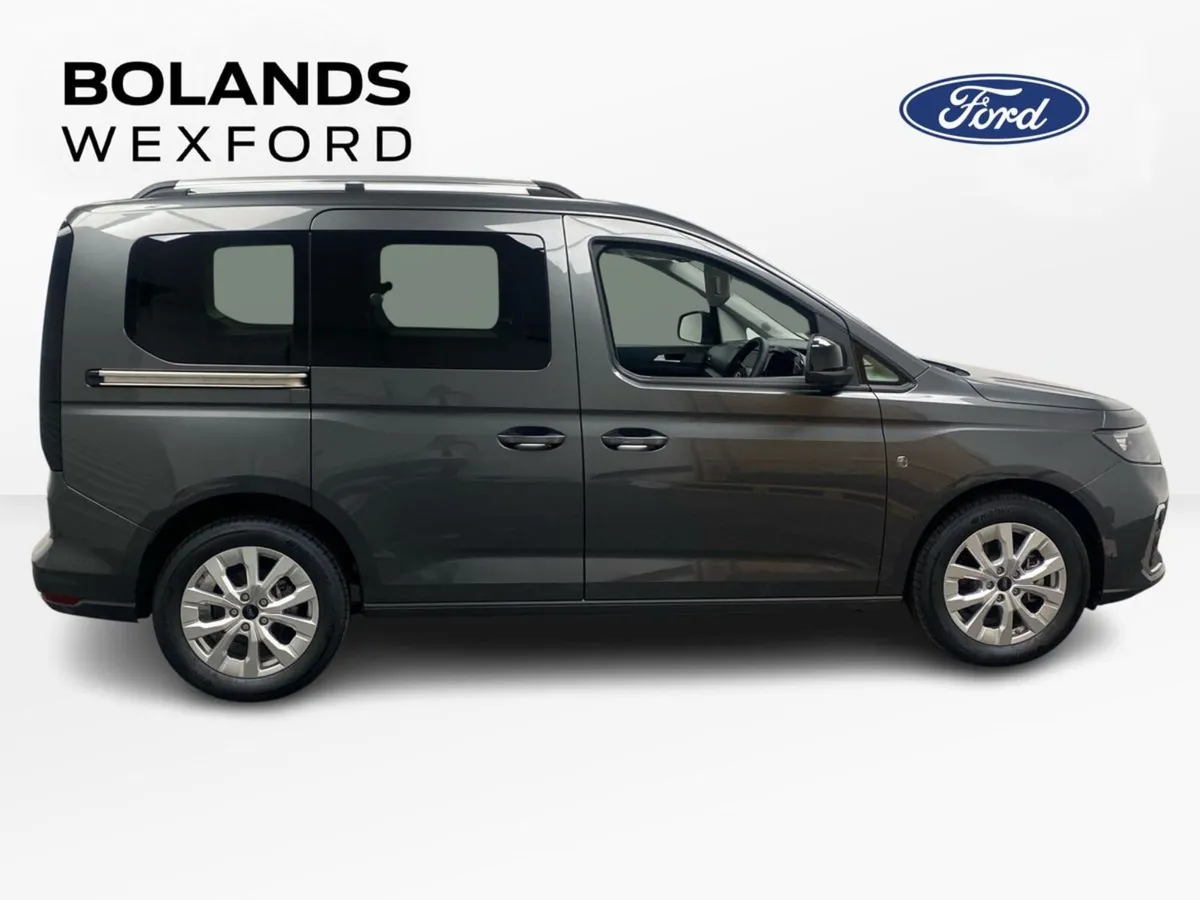 Ford Tourneo Connect TTITANIUM SWB L1 2.0L EcoBlue - Image 4