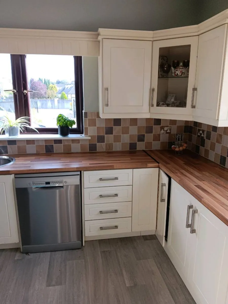 Kitchen Cabinets - Image 4