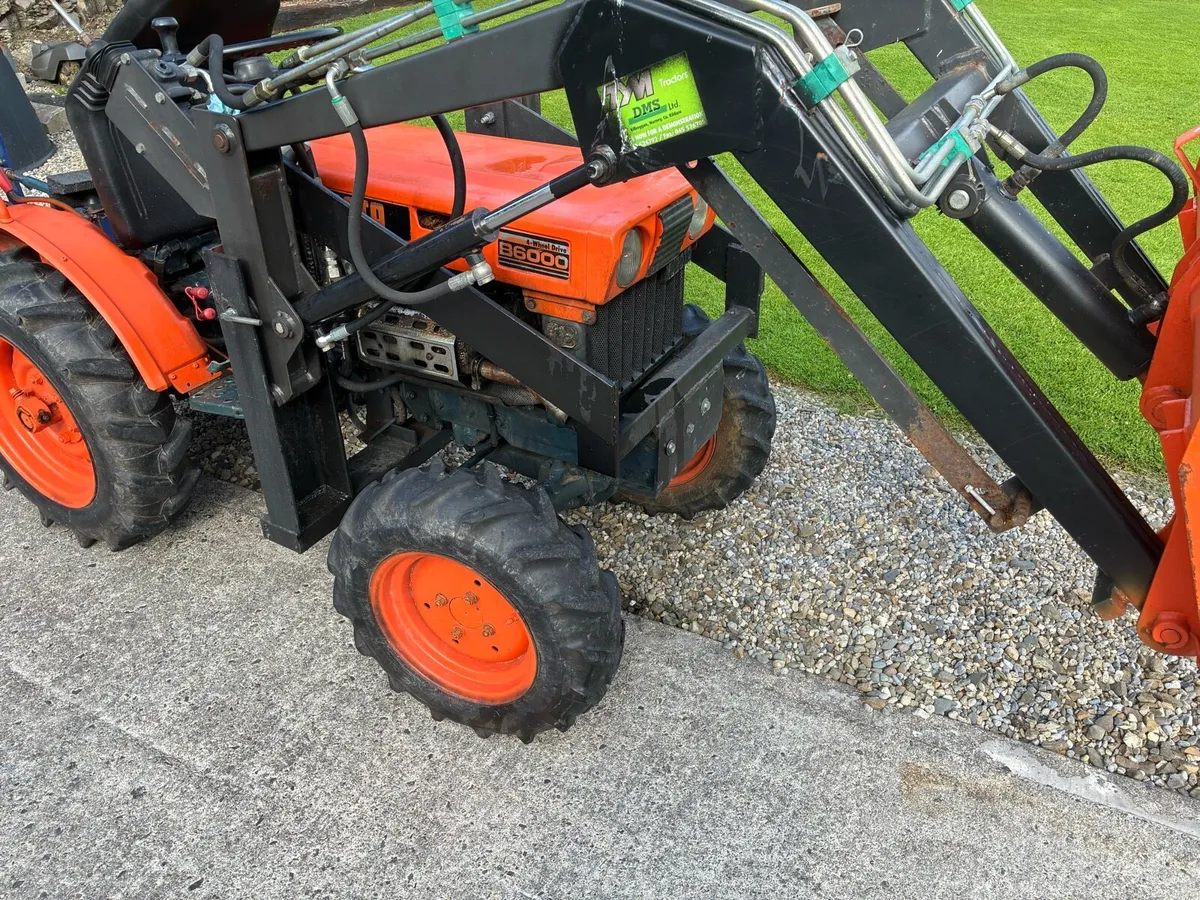 Kubota 6000 4wheel drive with front loader - Image 2