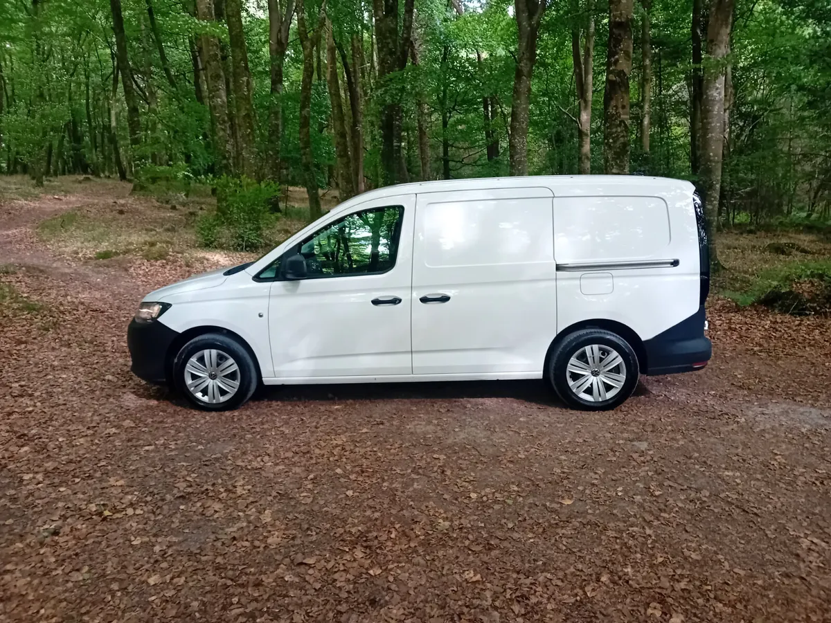 212 VW CADDY 2.0 TDI  LWB MAXI VAN . VAT INC. - Image 4
