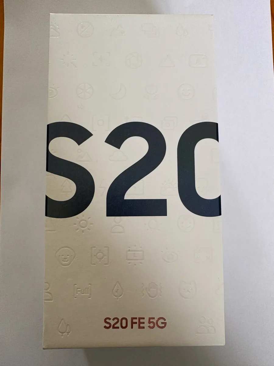 Samsung Galaxy S20 FE 5G - Image 3