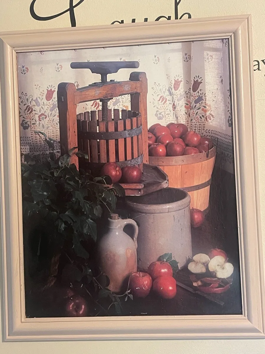2 pictures one of bread and the other of apples - Image 4