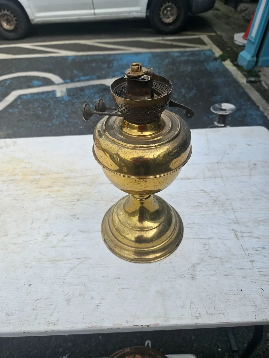 Vintage Brass Oil Lamp - Image 1