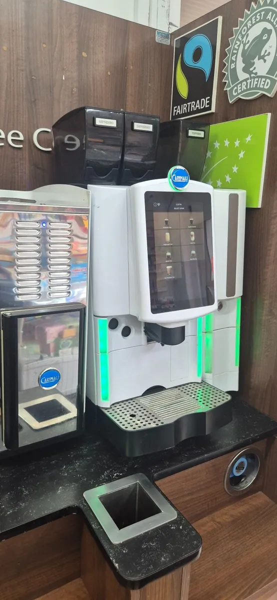 Coffee machine and setup - Image 2
