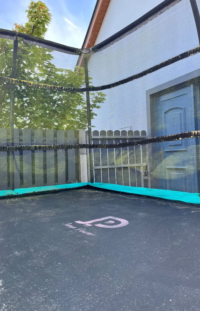 Trampoline - Image 3