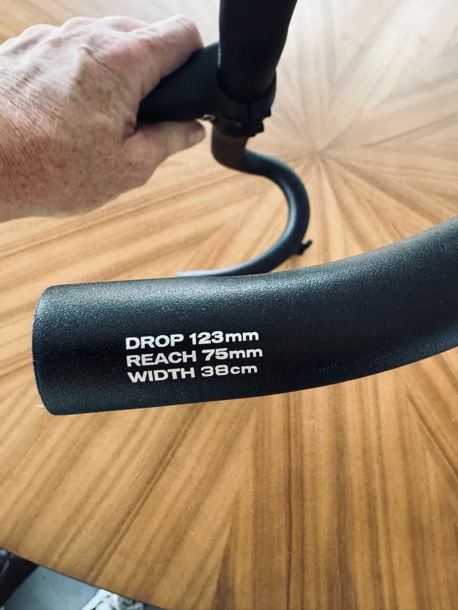 Specialized drop bar and stem new - Image 4