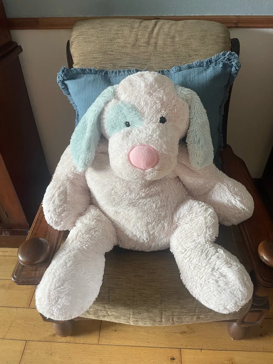 Large cuddle toy - Image 1
