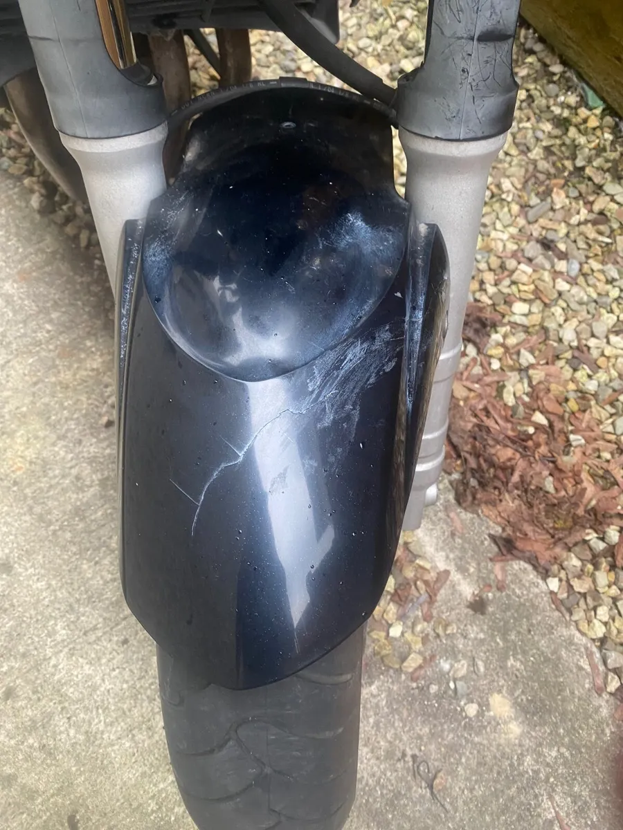 YAMAHA FZ6 2004 - Image 3