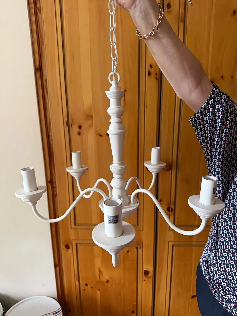 Laura Ashley Light - Image 1