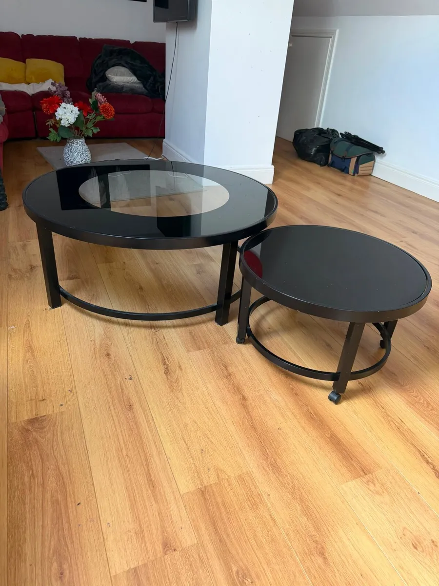 Round tables set - Image 2