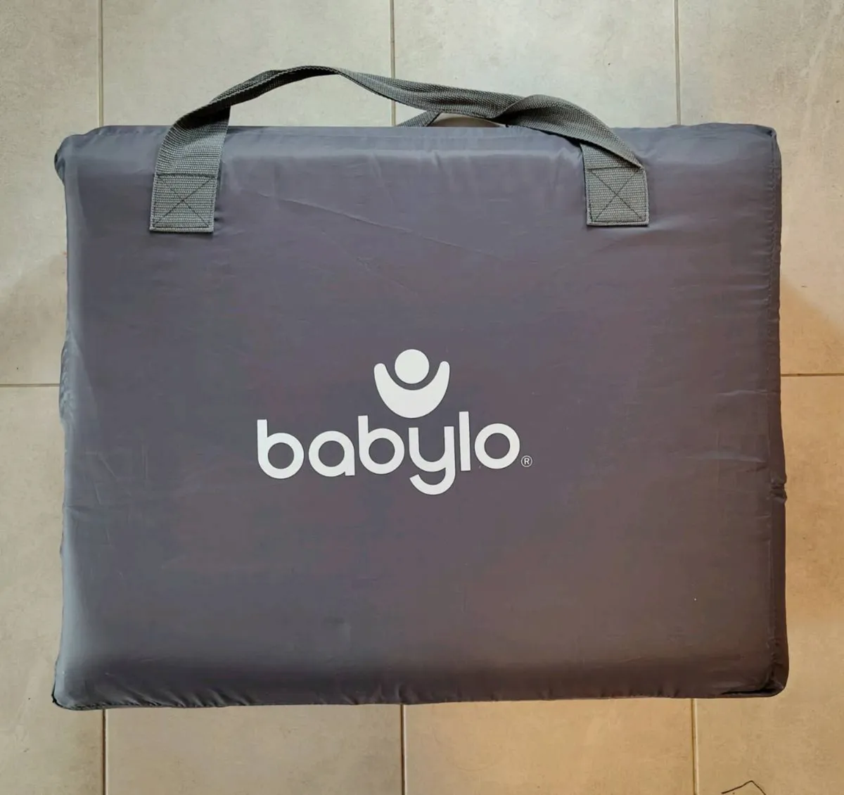 Babylon Travel Cot/ Playpen - Image 4