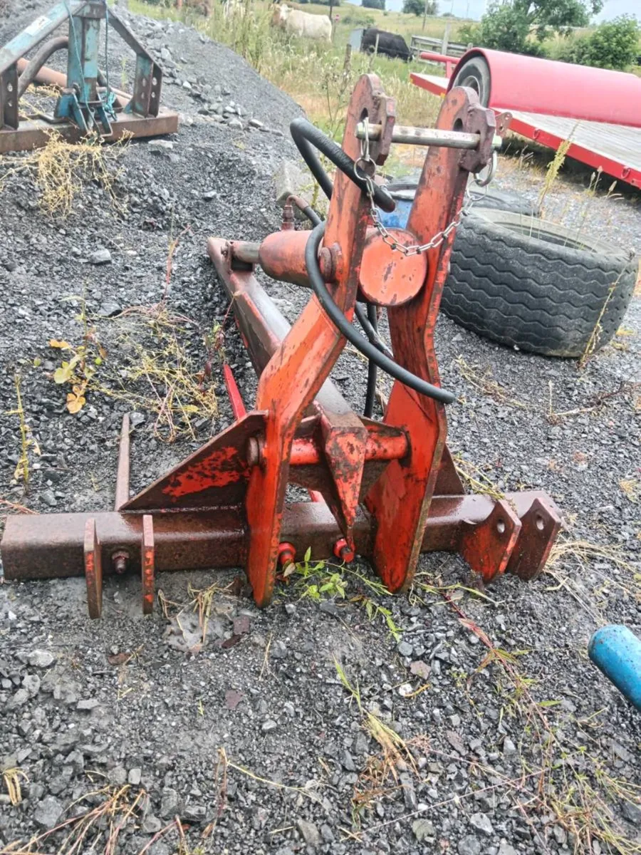 Bale splitter and Bale handler - Image 3